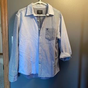 Mens Lrg American eagle button up shirt.